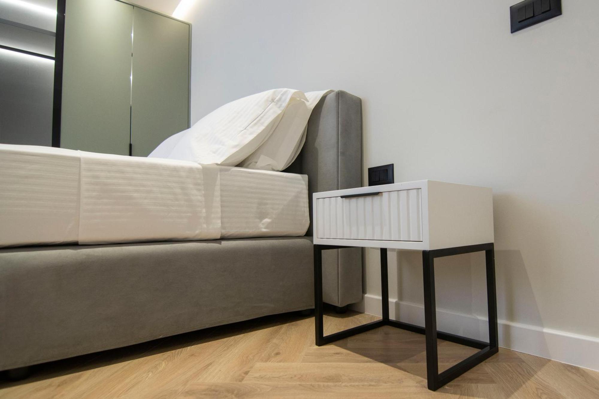 Mina Luxury Rooms Tirana Esterno foto