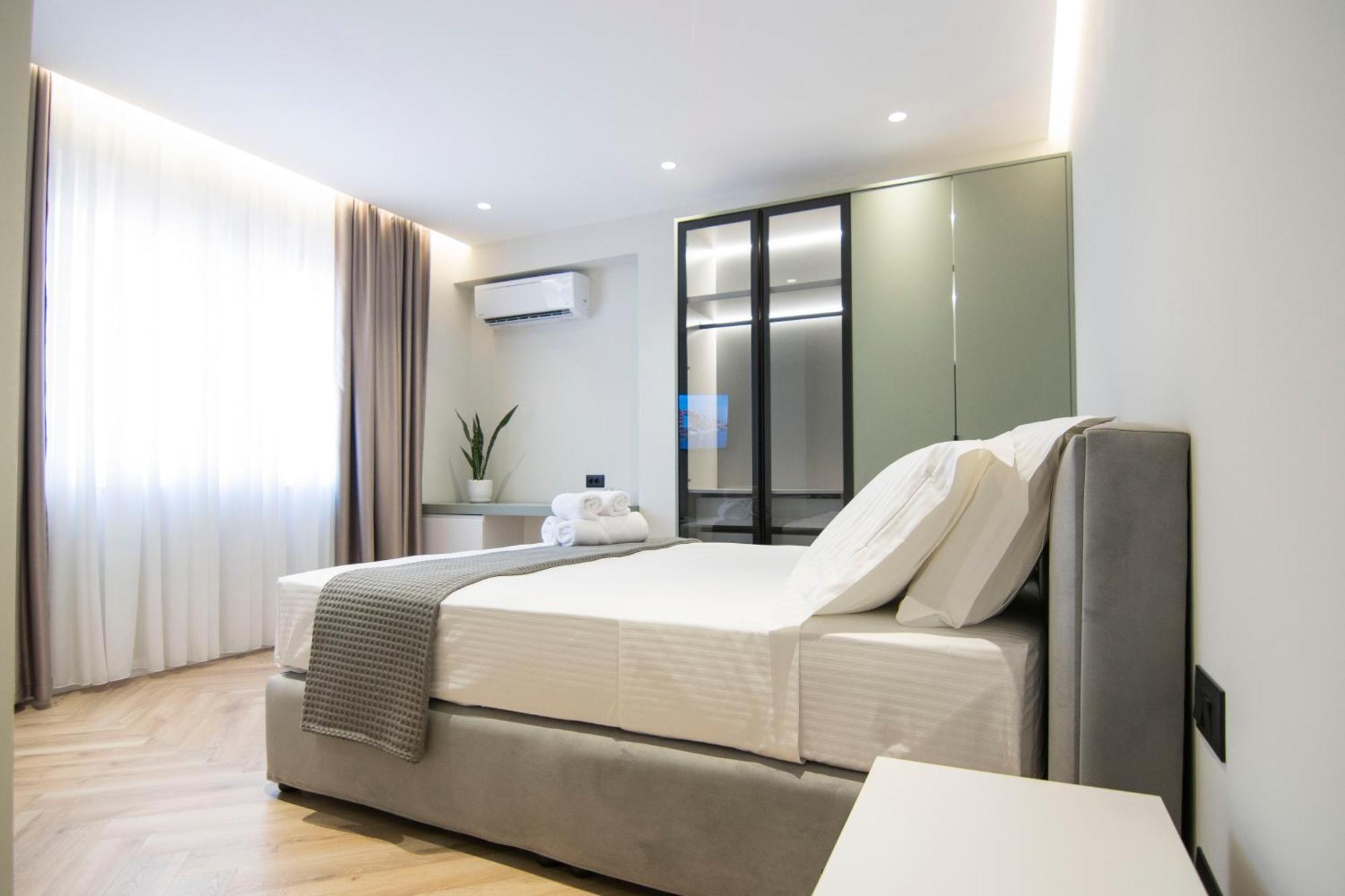 Mina Luxury Rooms Tirana Esterno foto